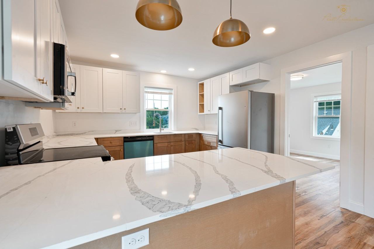 9 Colwell St #2 - Photo 2 of 11