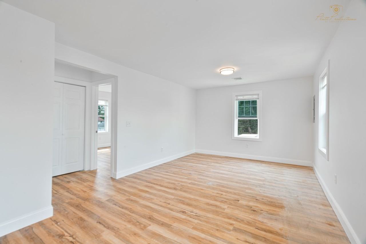 9 Colwell St #2 - Photo 7 of 11