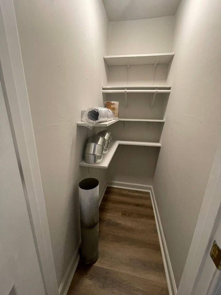 214 Belvidere St - Photo 6 of 11