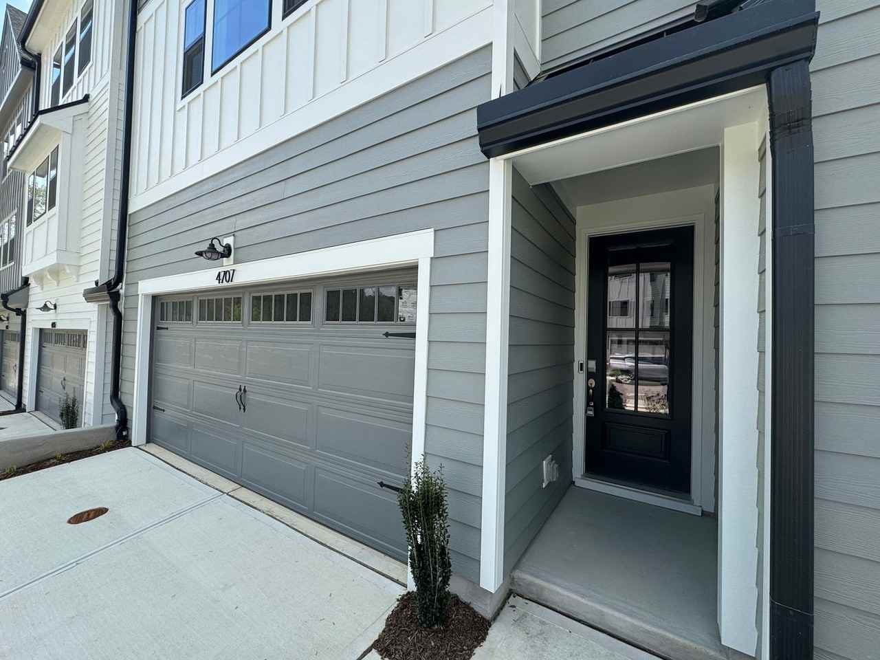 4707 Cypress Tree Ln - Photo 2 of 30