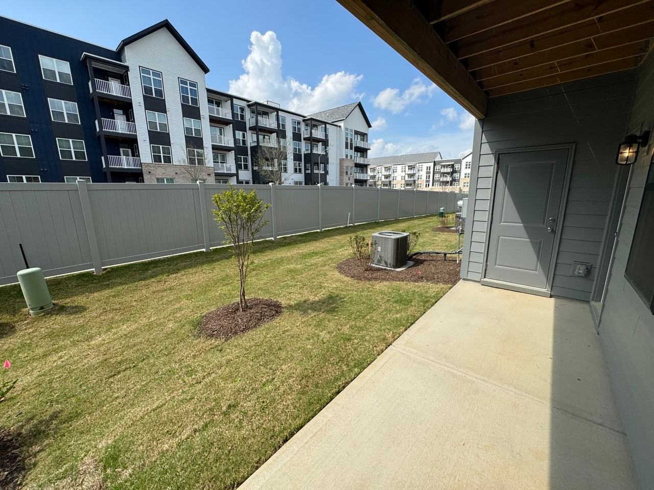 4707 Cypress Tree Ln - Photo 4 of 30