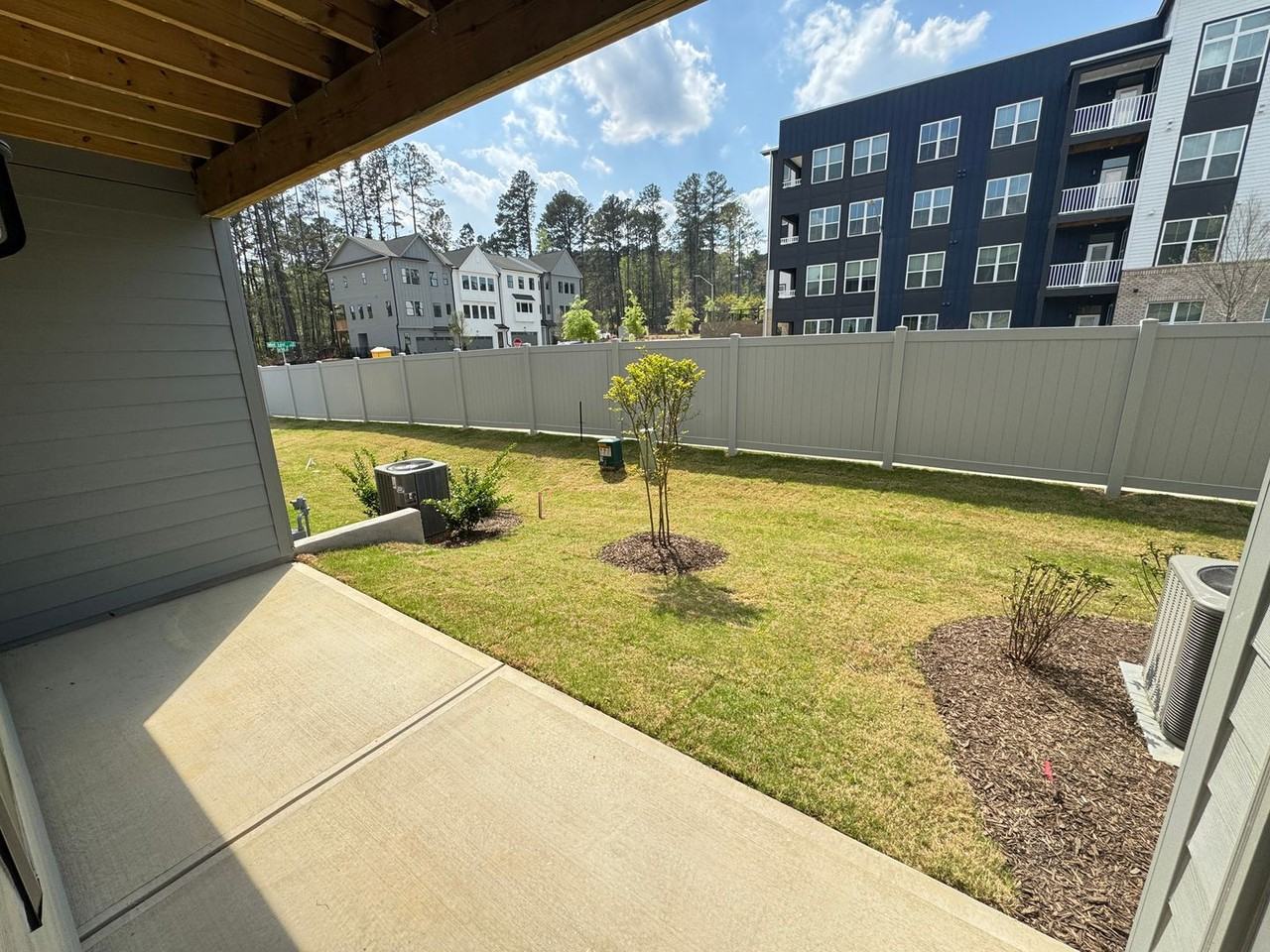 4707 Cypress Tree Ln - Photo 5 of 30