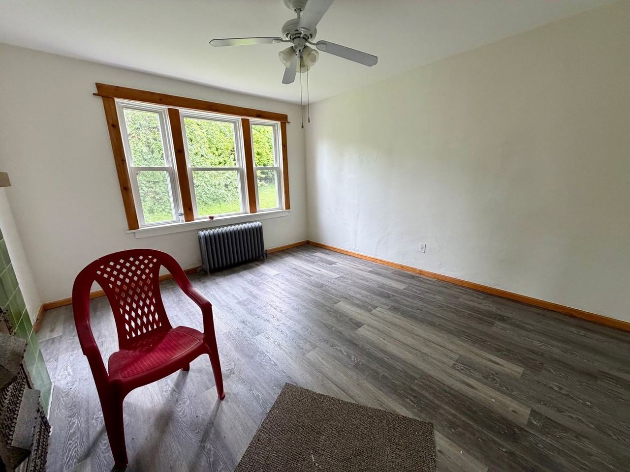 42 Warren St - Photo 5 of 13