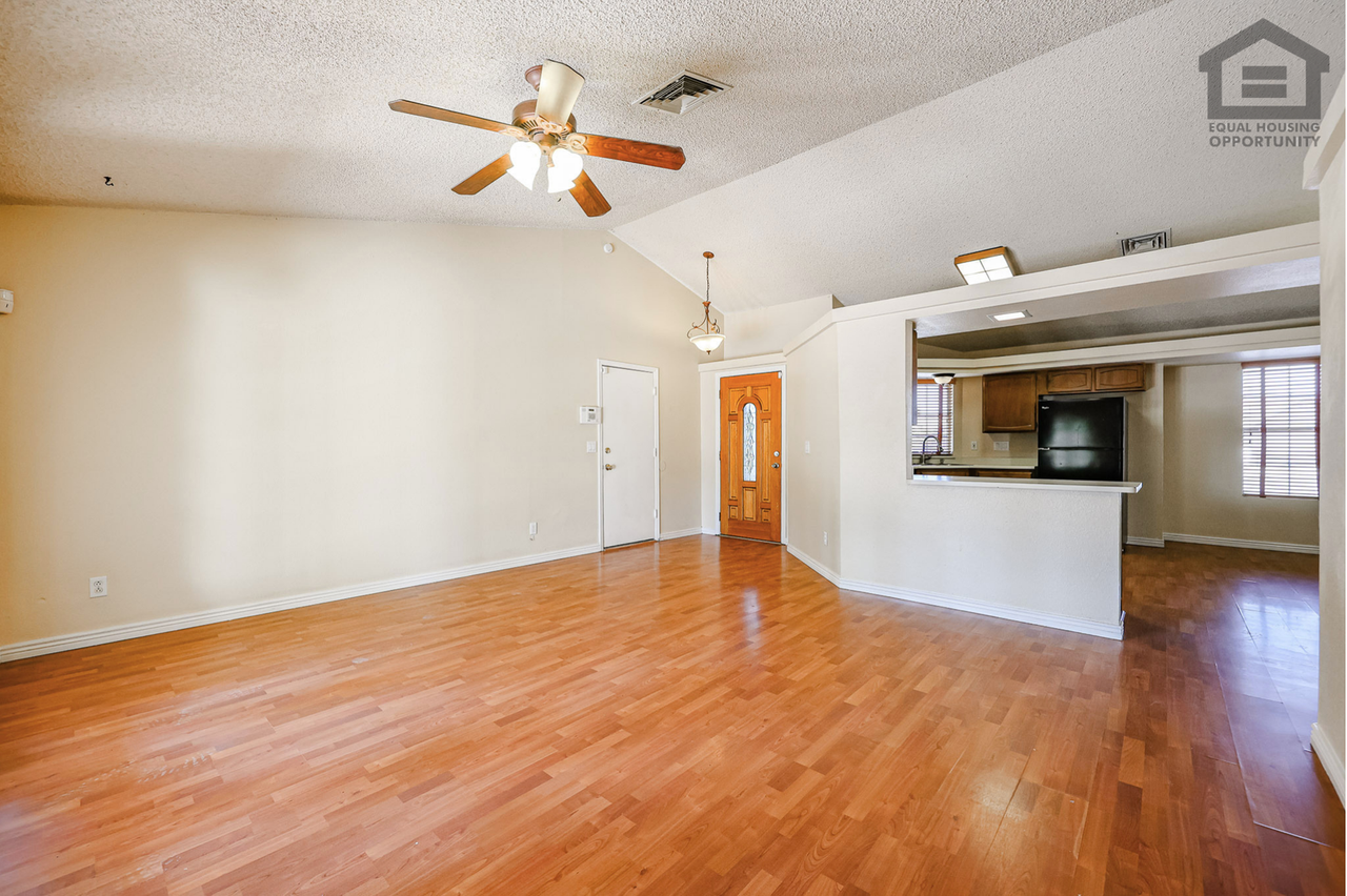 5727 W Villa Maria Dr - Photo 7 of 49
