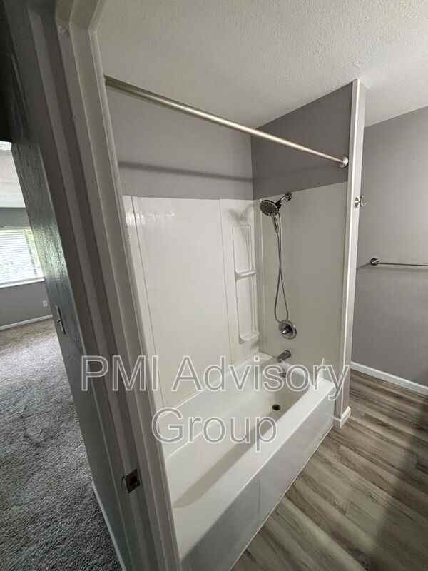 3101 Sw Macvicar Ave #308A - Photo 7 of 12