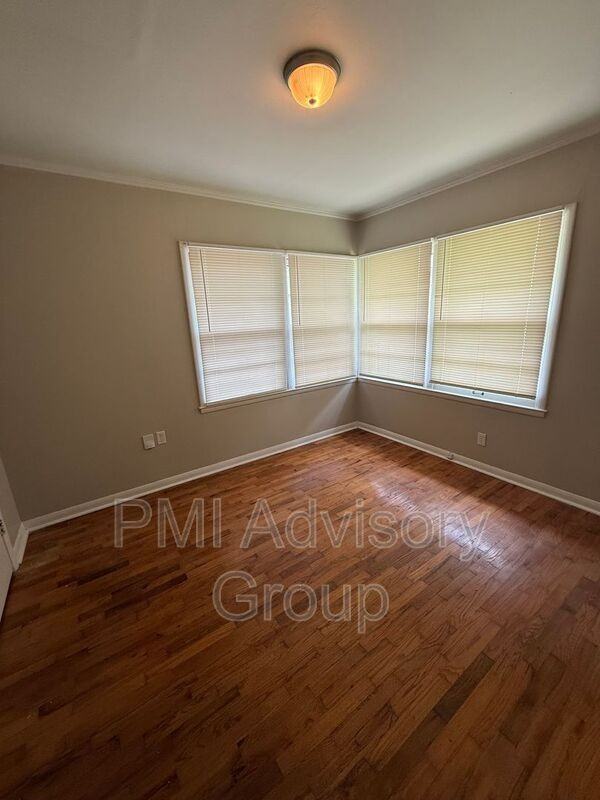 200 Sw Country Club Dr - Photo 4 of 6