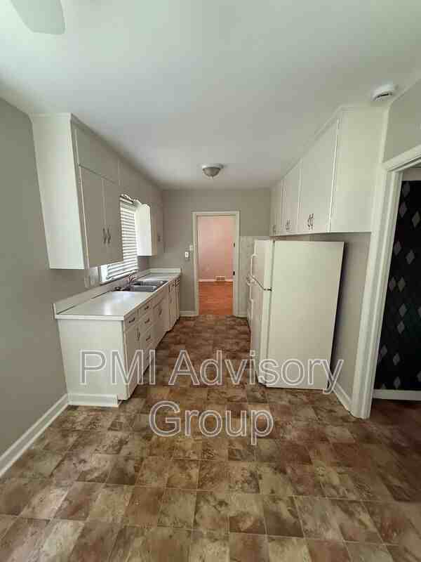 200 Sw Country Club Dr - Photo 5 of 6