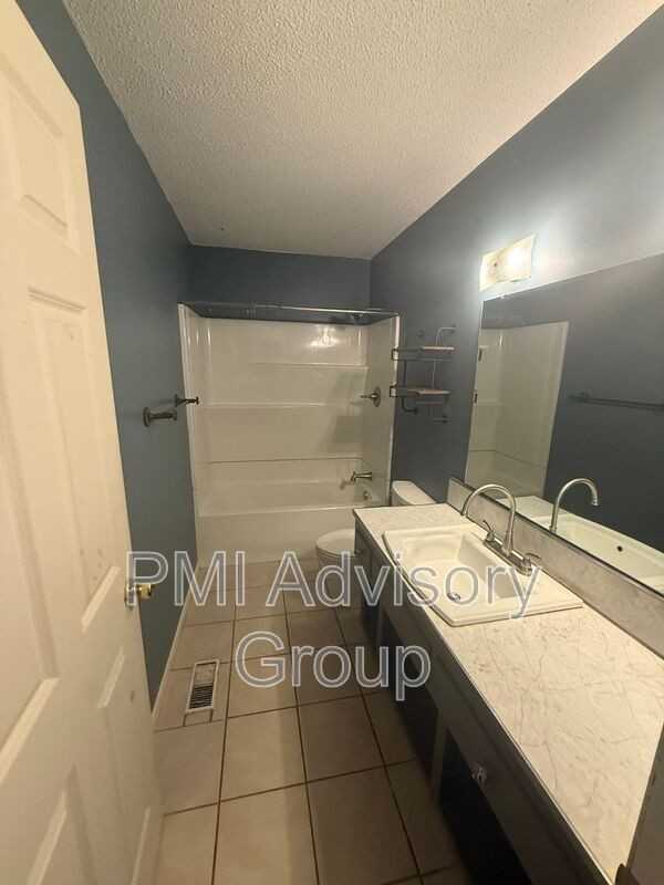 1643 Sw Knollwood Dr - Photo 7 of 11