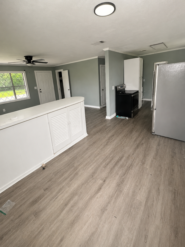 218 Reynolds St - Photo 3 of 9
