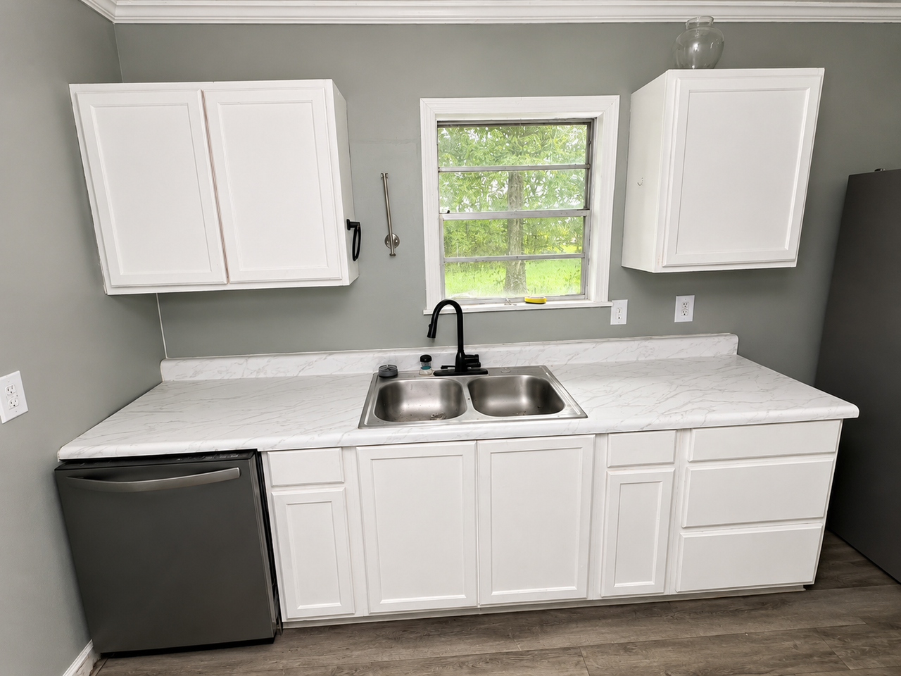 218 Reynolds St - Photo 4 of 9