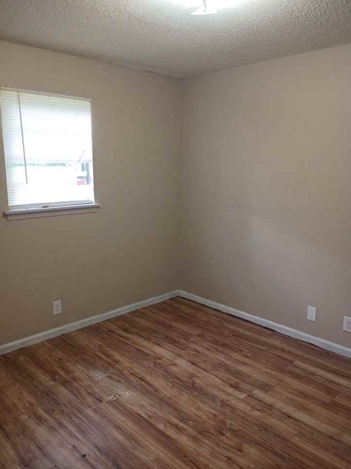 508 Mitchell Ave - Photo 3 of 10