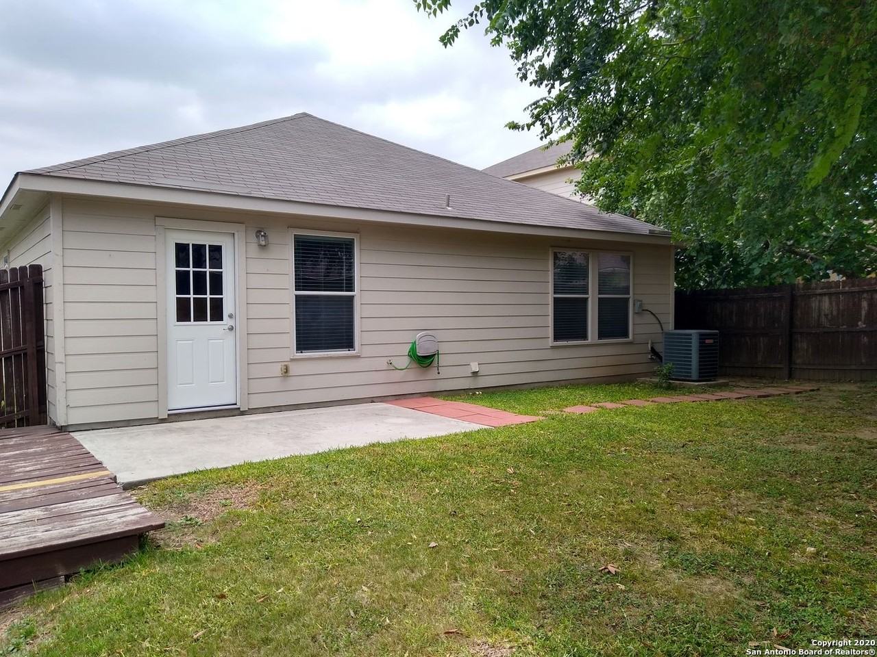 5902 Trent Rnch - Photo 2 of 16