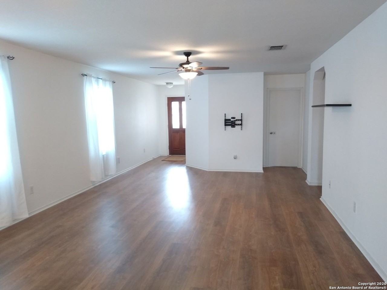 5902 Trent Rnch - Photo 6 of 16