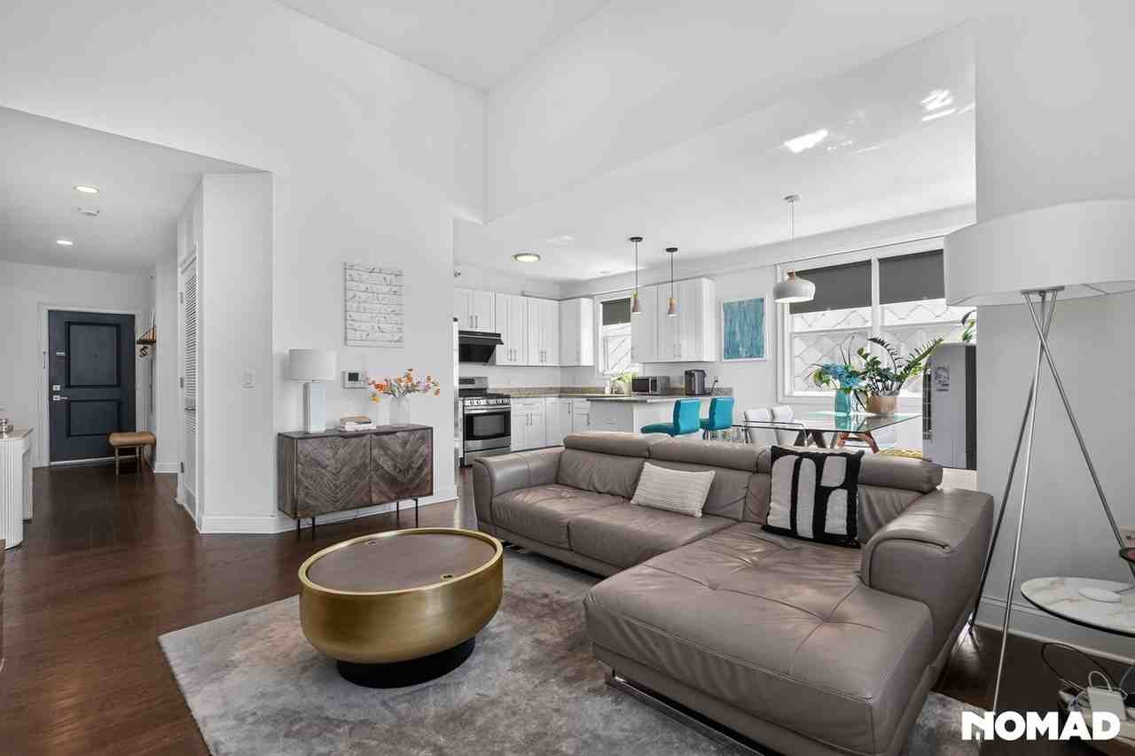 140 36th St - Photo 2 of 22