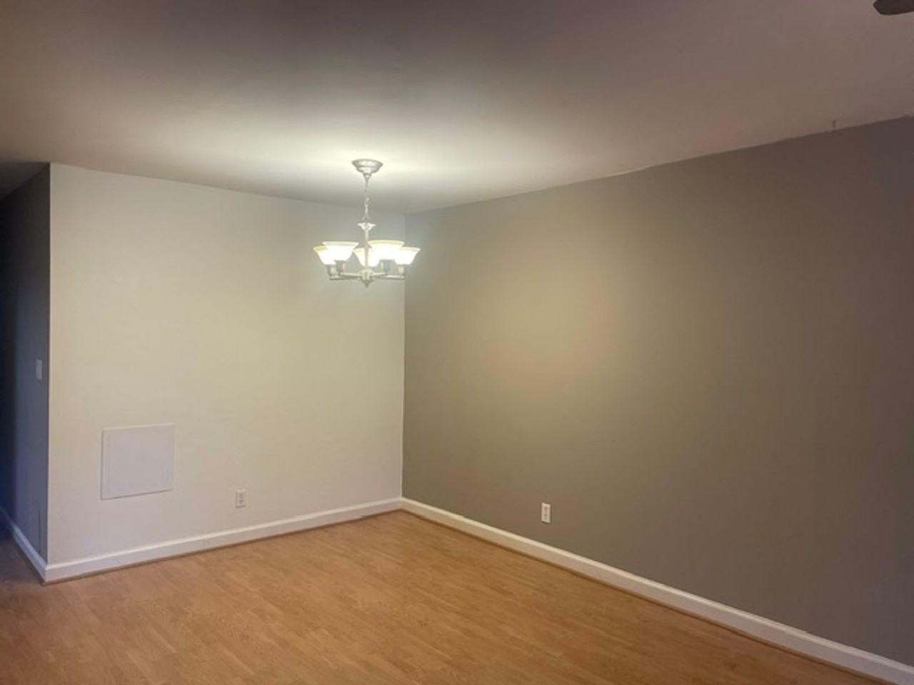 2811 Tully Sq Apt H - Photo 4 of 9