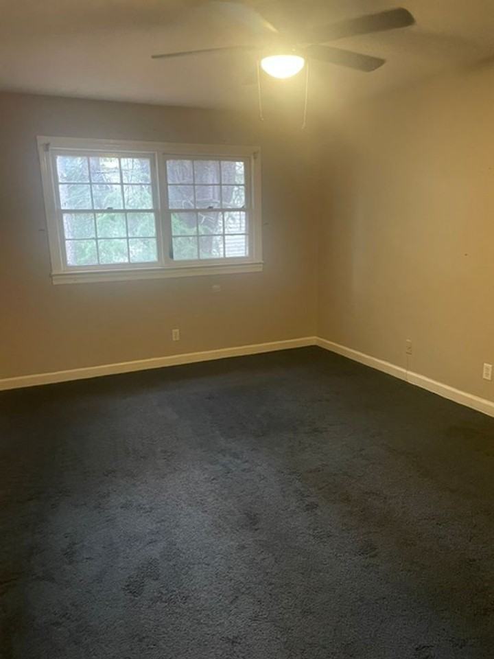 2811 Tully Sq Apt H - Photo 7 of 9