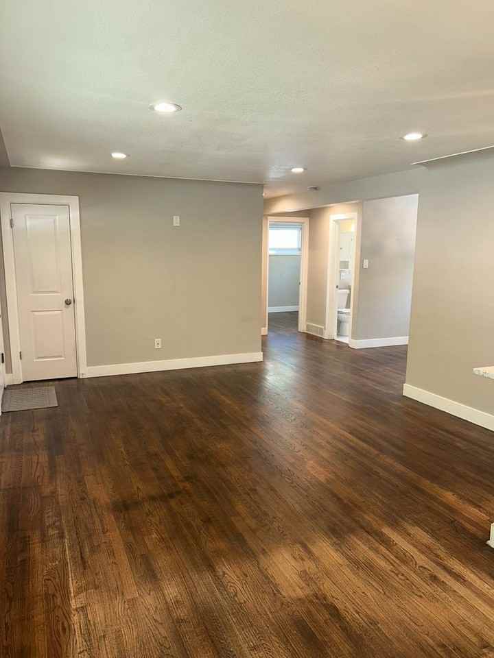 1544 S Chase Ct - Photo 4 of 28