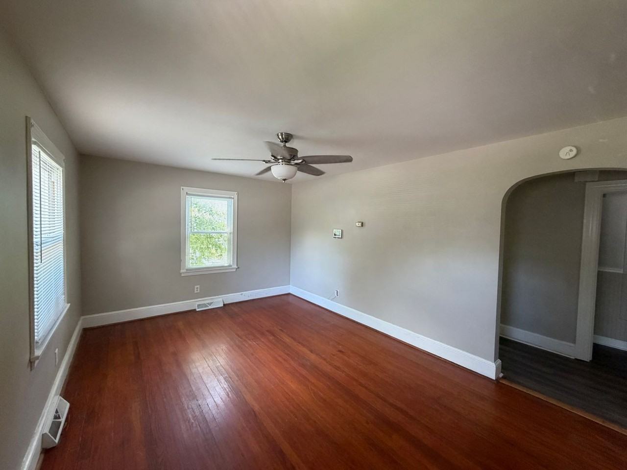 202 Motley Ave - Photo 2 of 18