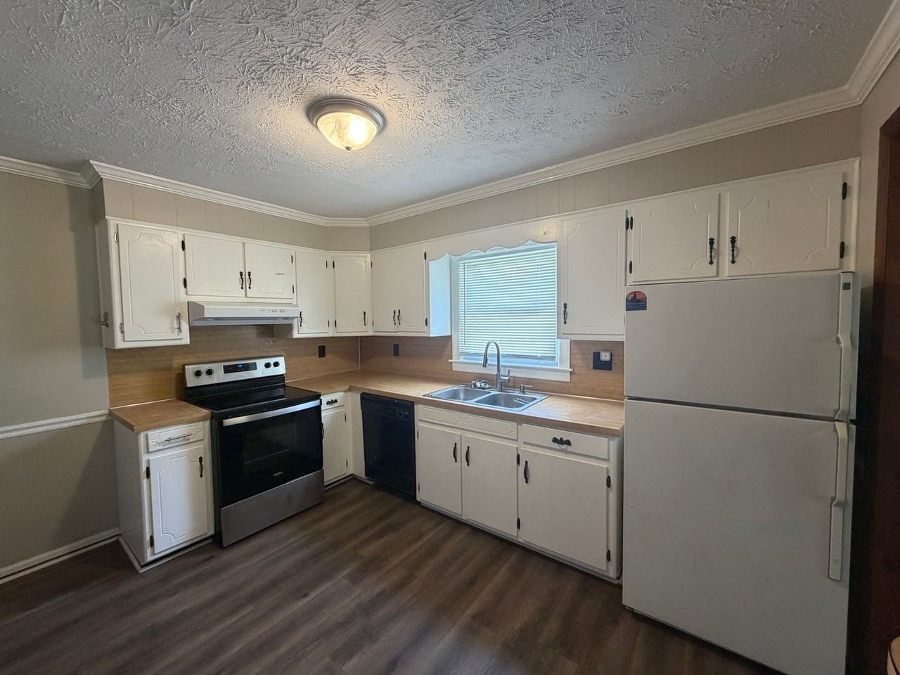 202 Motley Ave - Photo 6 of 18