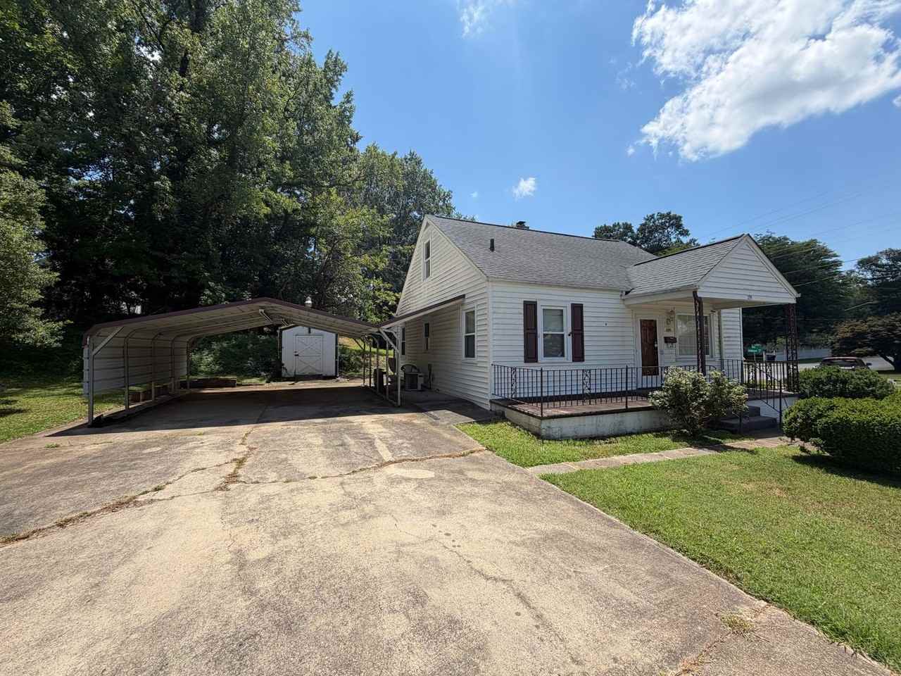 239 Motley Ave - Photo 2 of 19