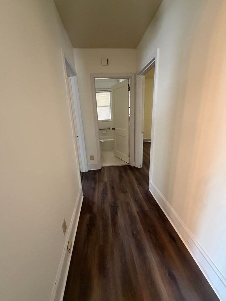 239 Motley Ave - Photo 6 of 19