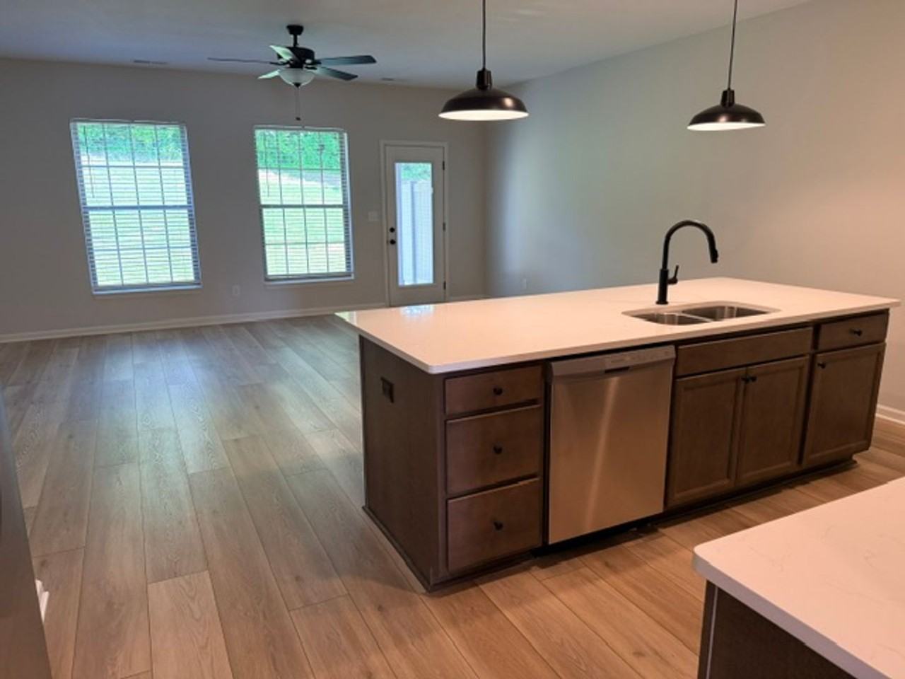 8966 Keenberg Ln - Photo 3 of 18