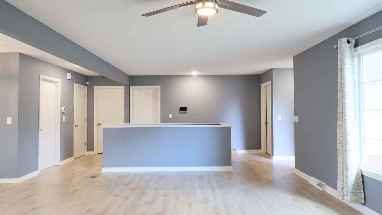712 Plaza Dr - Photo 5 of 24