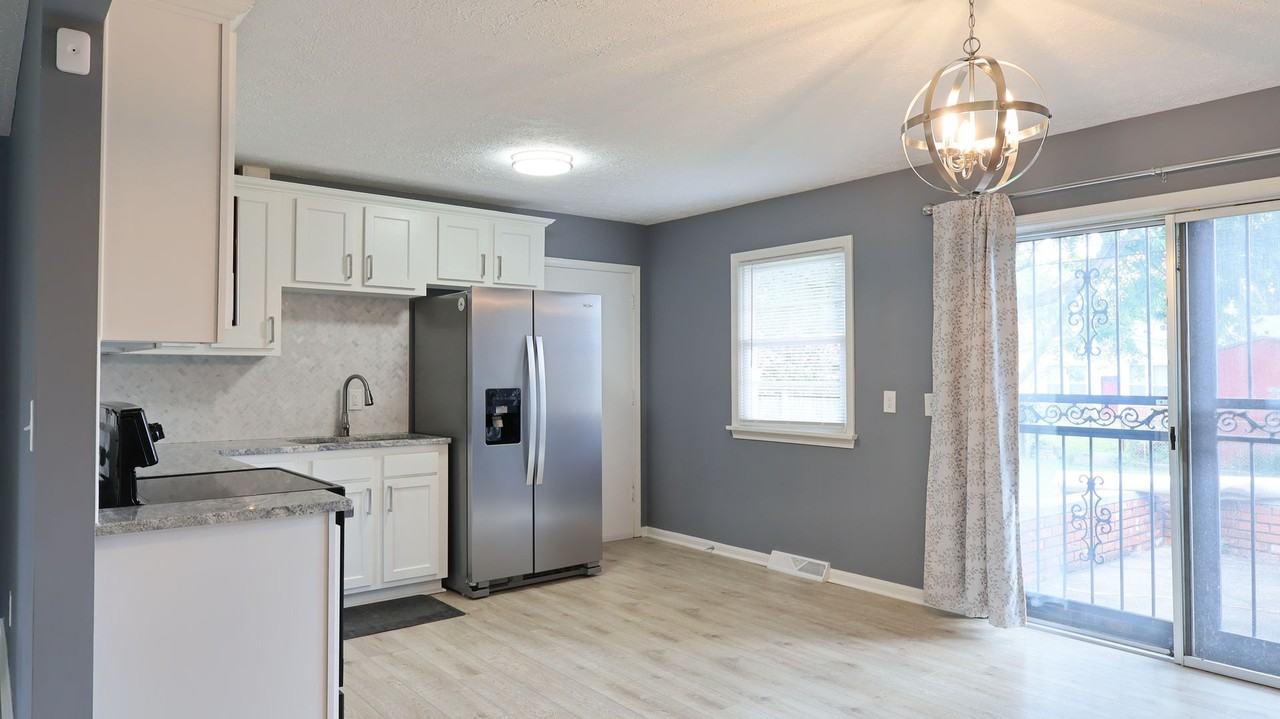 712 Plaza Dr - Photo 6 of 24
