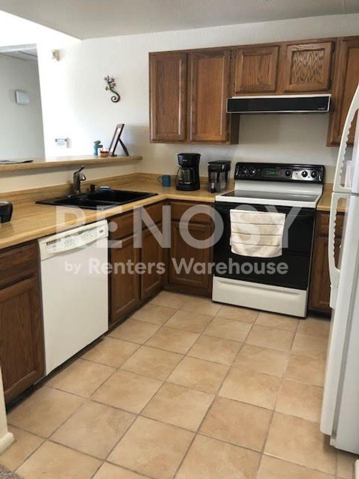 2126 N Villas Ln - Photo 5 of 31
