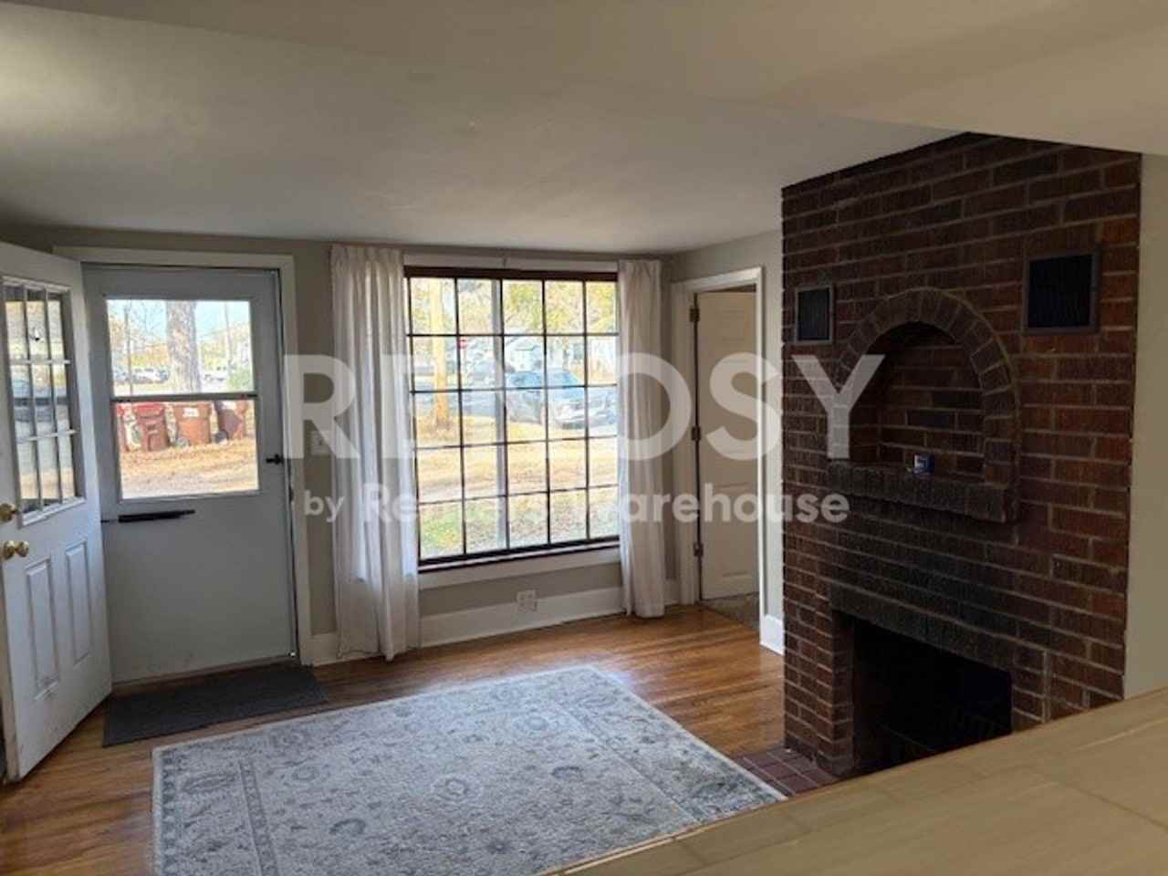 305 1st Ave S - Photo 2 of 11