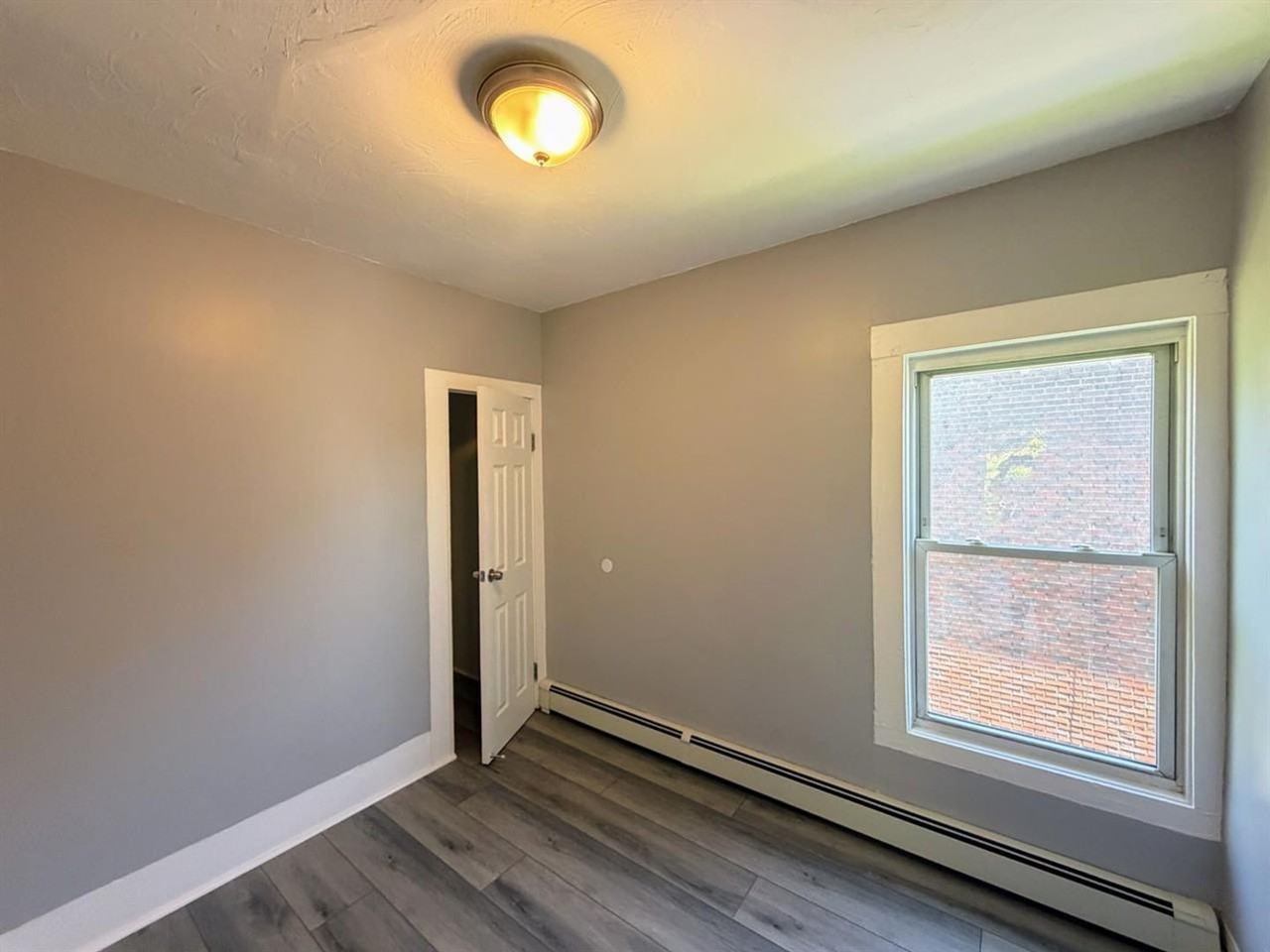 30 Loring St - Photo 7 of 14
