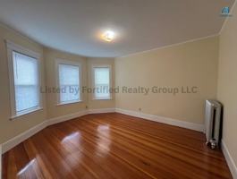 featured image of 142 Washington St #3
