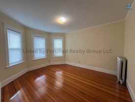 142 Washington St #3 - Photo 1 of 1
