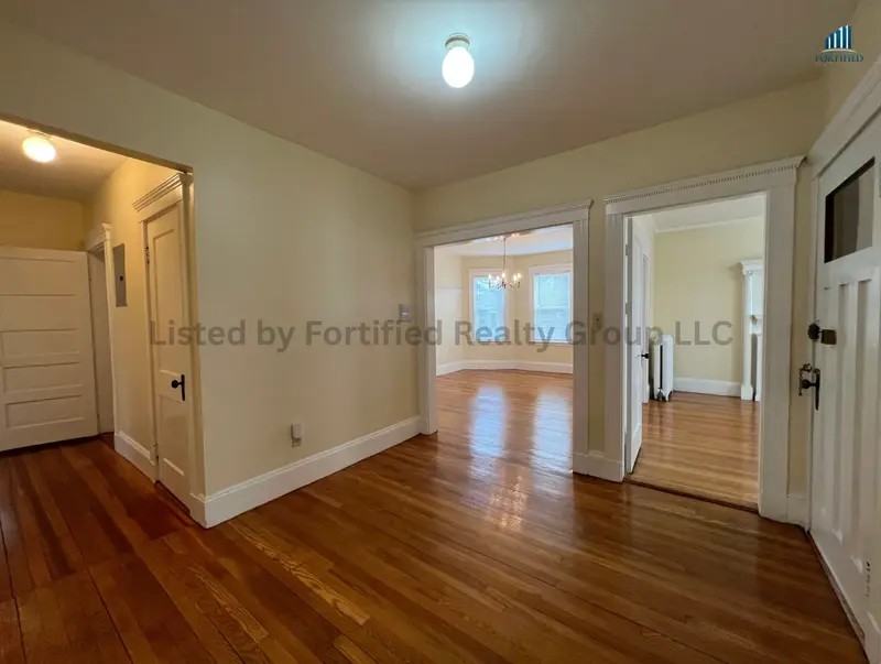 142 Washington St #3 - Photo 2 of 30