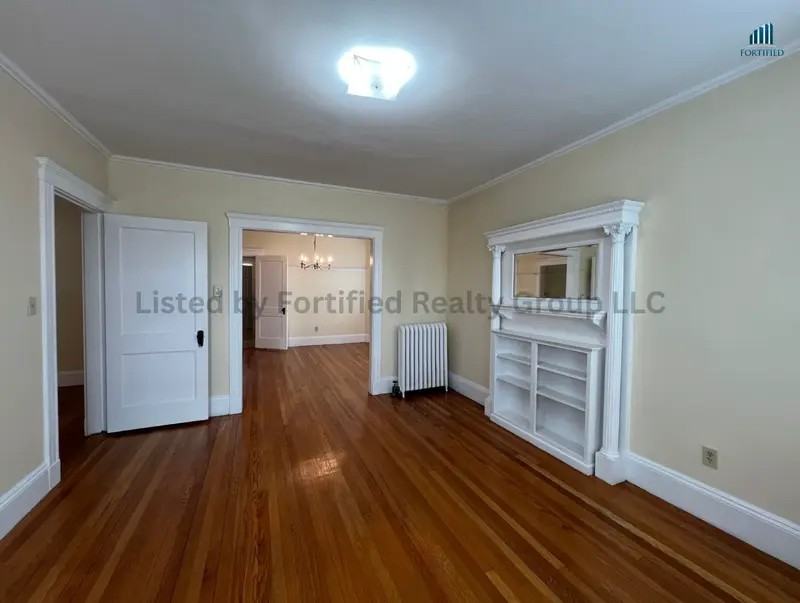 142 Washington St #3 - Photo 4 of 30