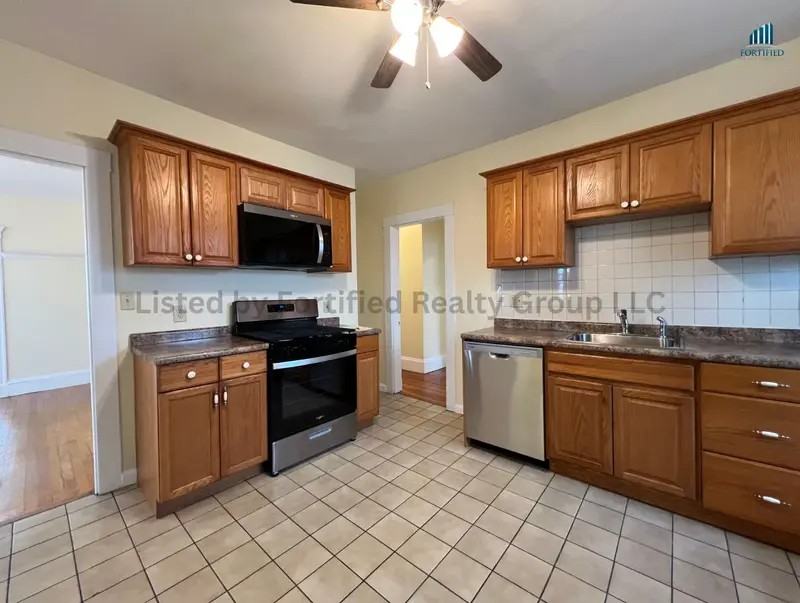142 Washington St #3 - Photo 6 of 30