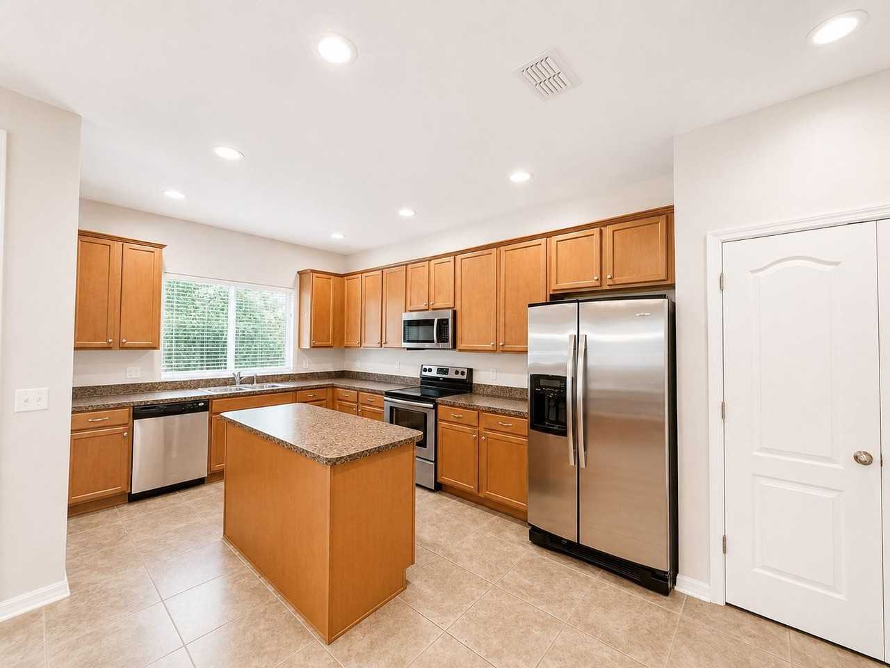 5602 Rutherford Pl - Photo 5 of 15