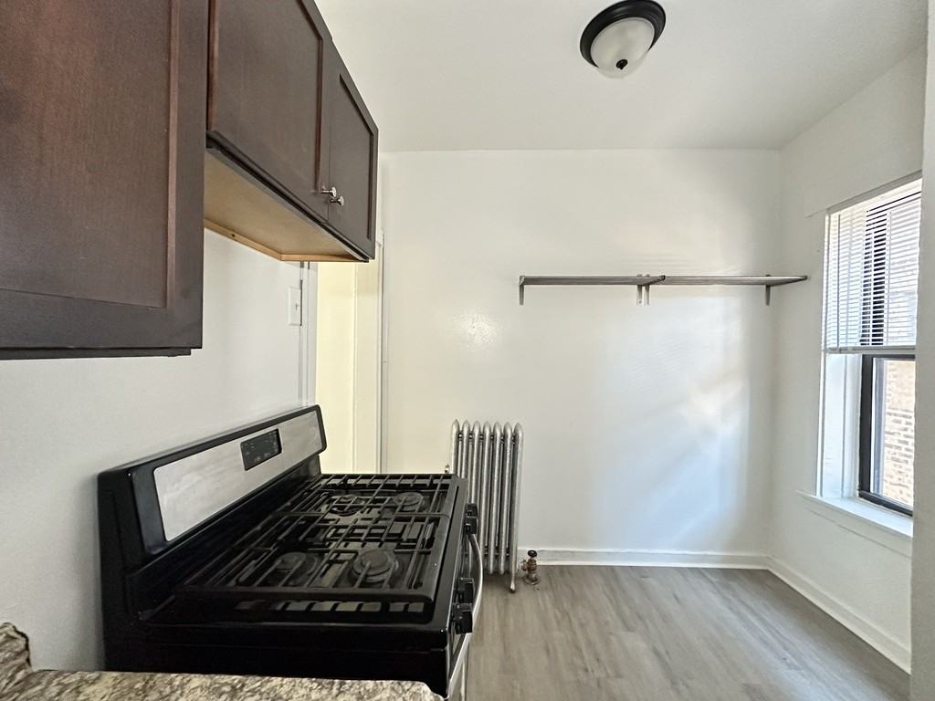 SUNNYSIDE + SHERIDAN #2E - Photo 5 of 21