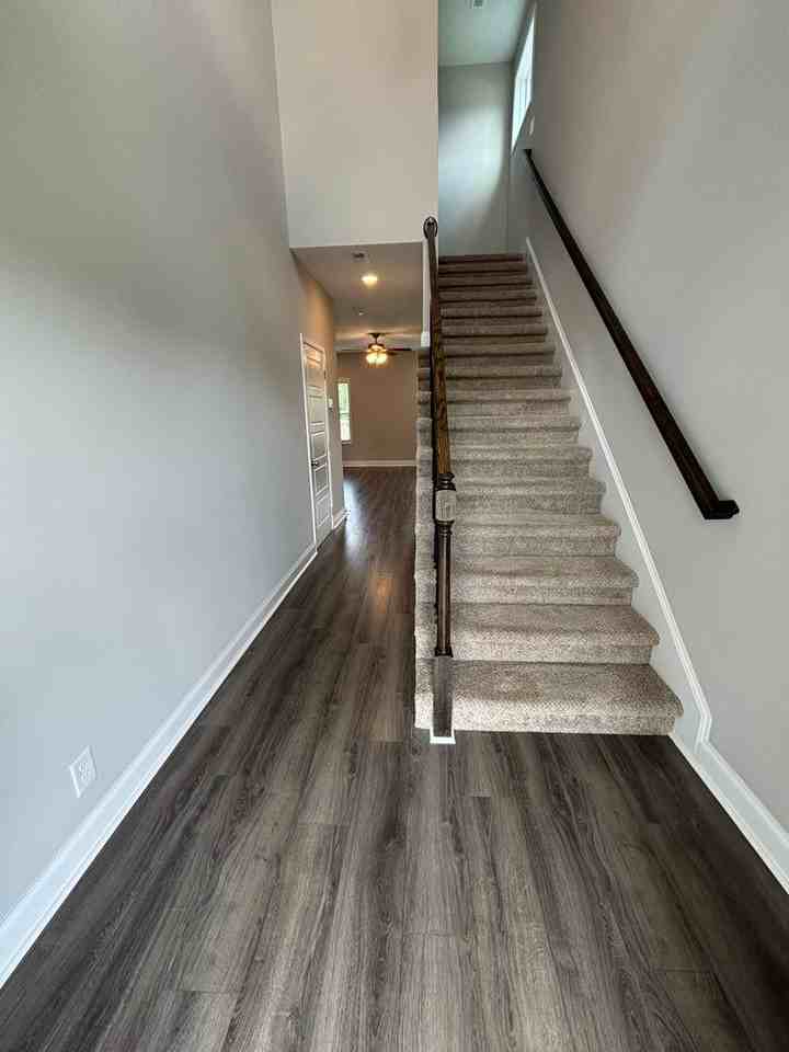 906 Recurve Ct - Photo 2 of 33