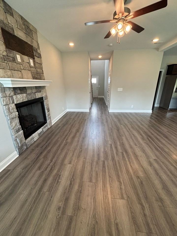906 Recurve Ct - Photo 4 of 33