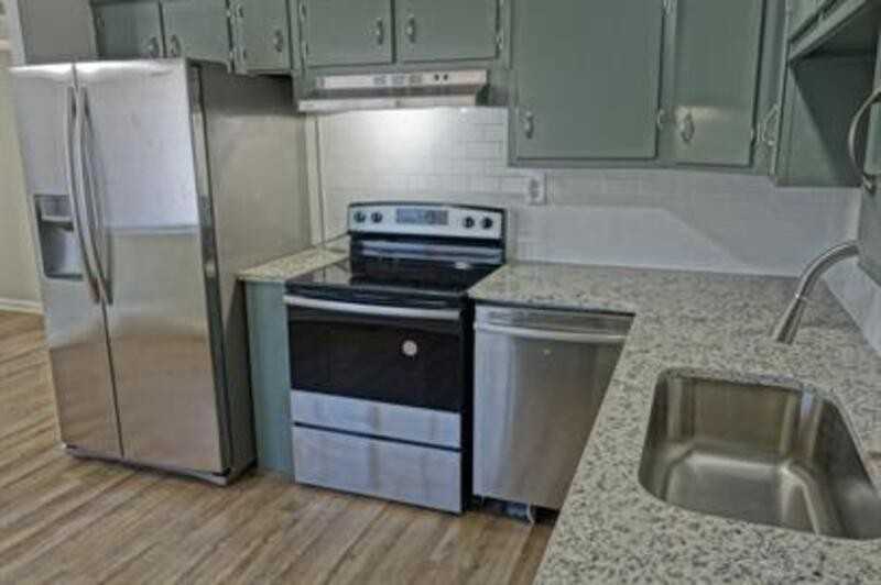 2903 Bayless Dr Sw - Photo 3 of 19