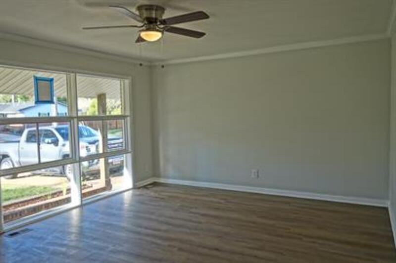 2903 Bayless Dr Sw - Photo 6 of 19