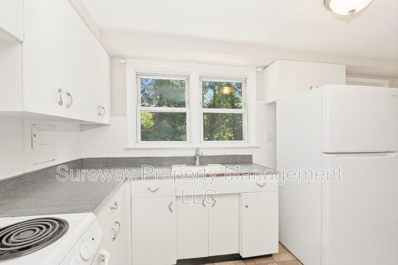2008 Maple Ave #B - Photo 6 of 15
