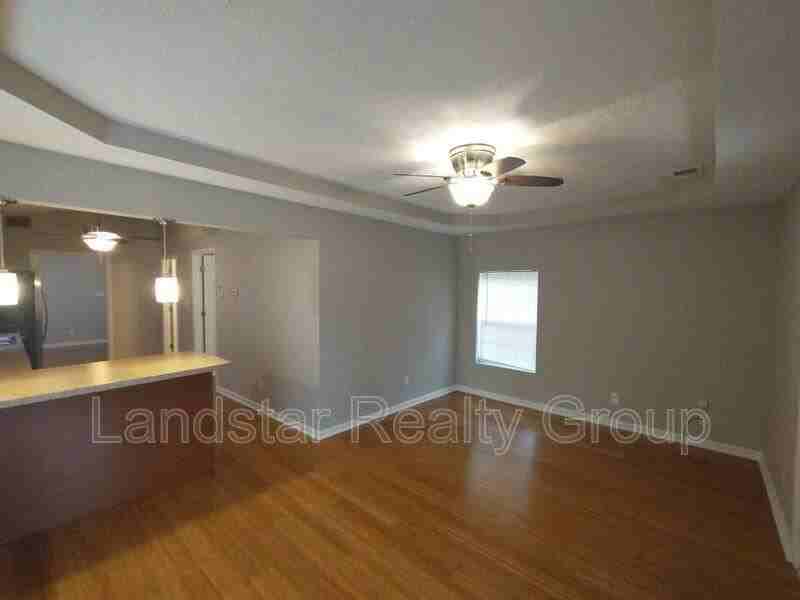2801 Fleming Ave - Photo 4 of 23