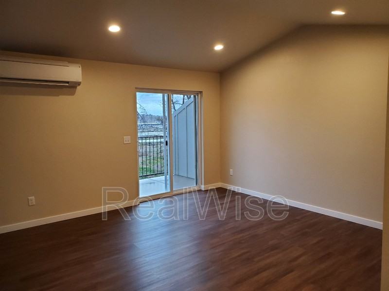 228 Cheryl Ln #13 - Photo 6 of 22