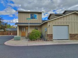 featured image of 2250 Sw 21st St #18