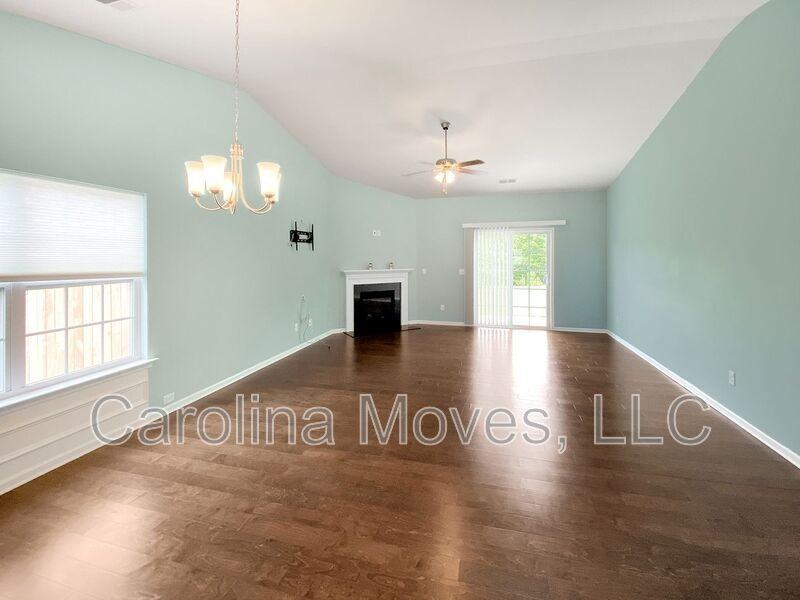 200 Hartwood Lake Ln - Photo 5 of 16