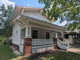 featured image of 1148 W Packard Ave