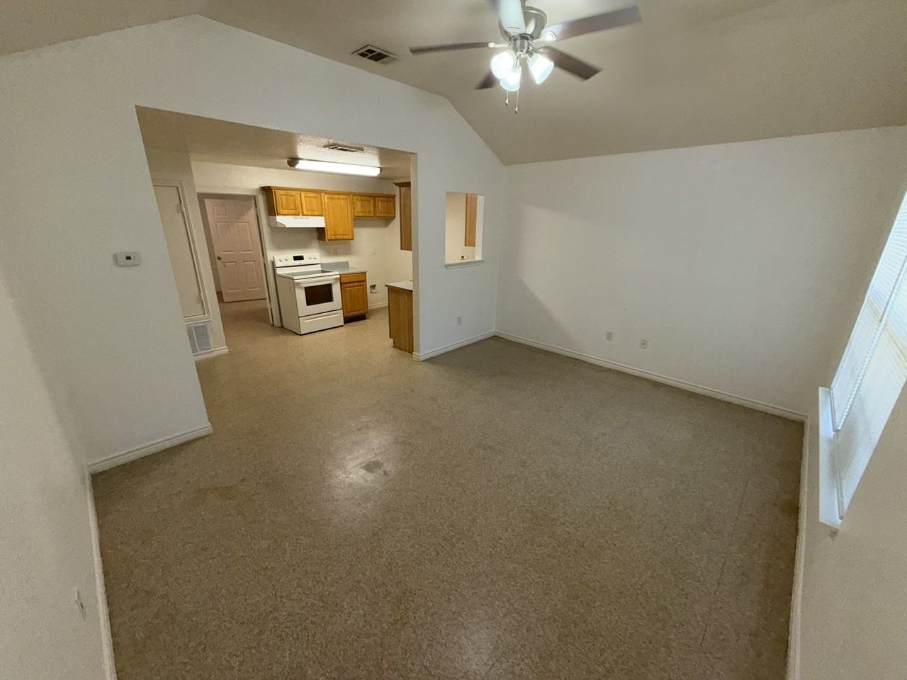 904 South 18th Street #B - Photo 3 of 8