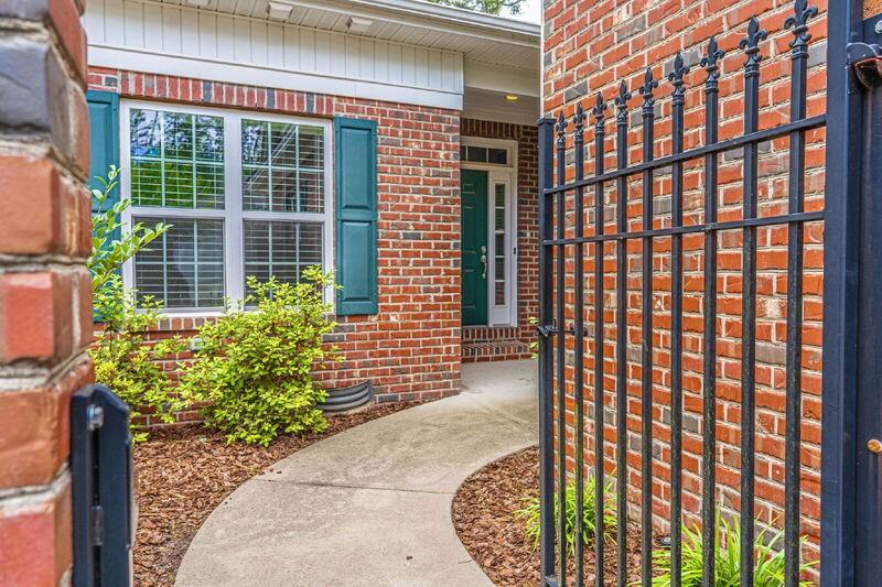 535 Lighthorse Cir - Photo 3 of 34